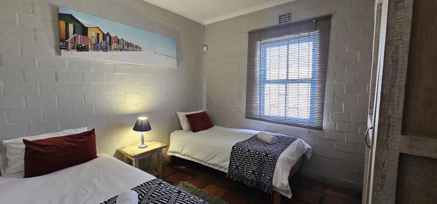 7 Bedroom Property for Sale in Middedorp Western Cape